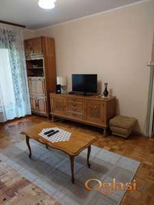 Stan u Petrovaradinu kod Železničke stanice